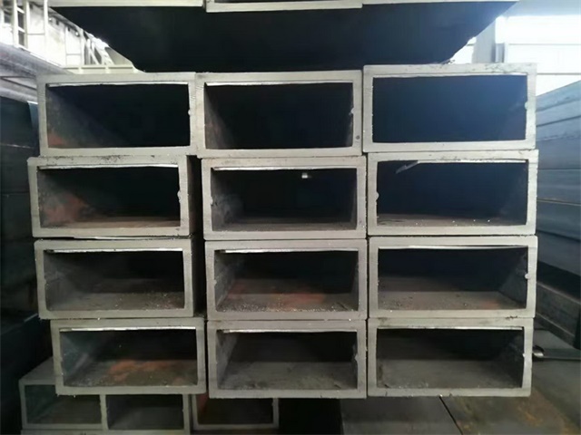 新乐Q235冷拔方管材质特点 适用工程场景分析
